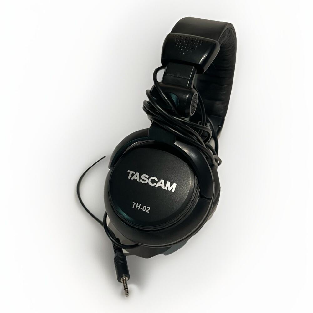TASCAM TH-02 Headphones Black Wired Closed Back